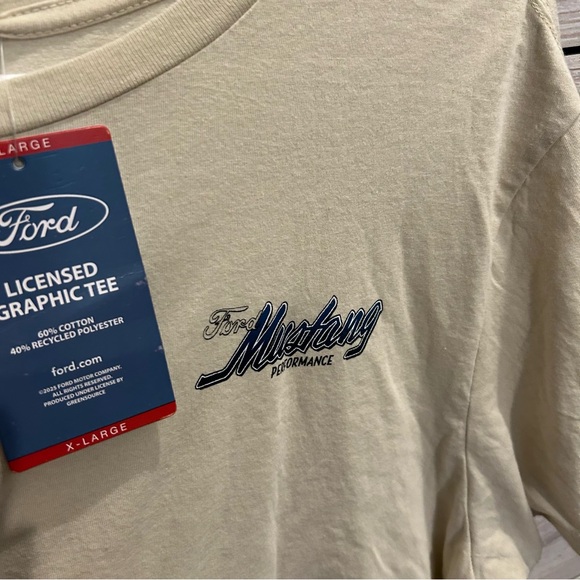 NWT Ford Mustang Licensed Men's Moto Graphic Tee XL - Picture 4 of 5